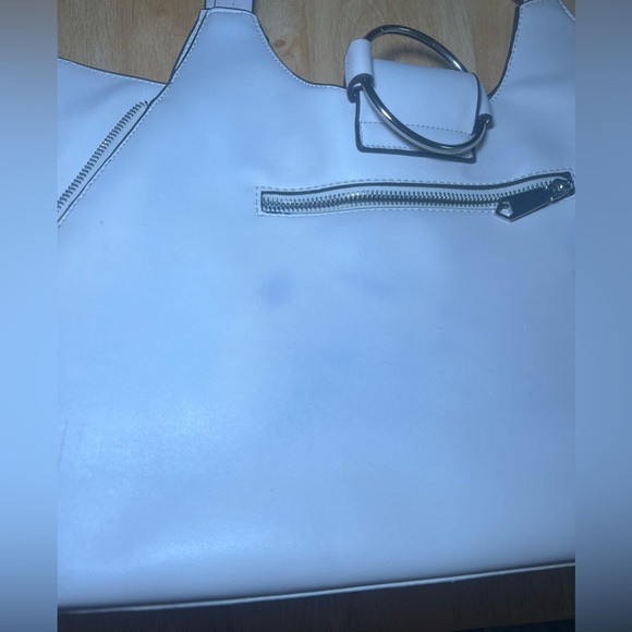 BCBG White/Ivory/Cream Handbag Purse Faux Leather Tote Shoulder Bag - Picture 2 of 11